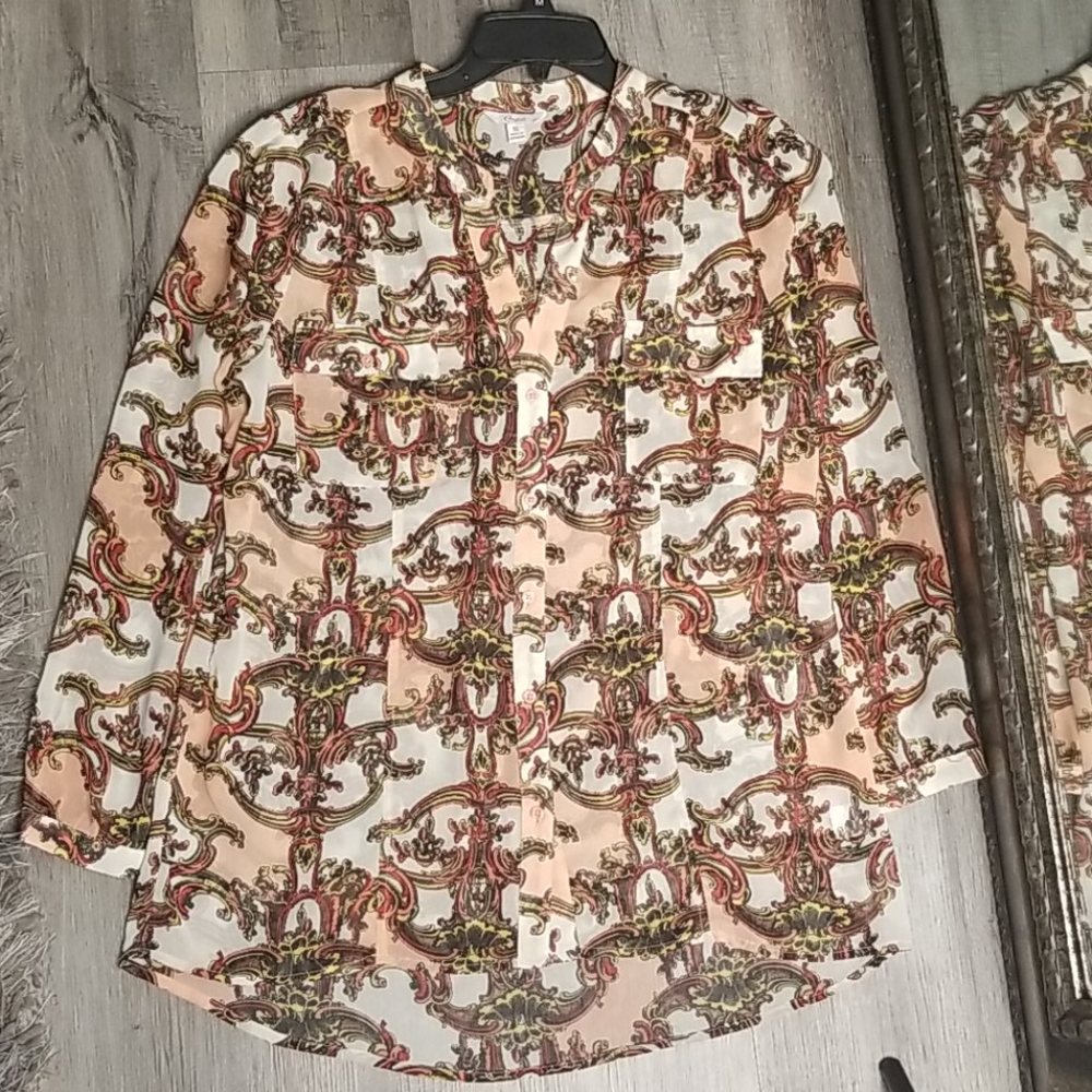 Clothes - Picture 3 of 3